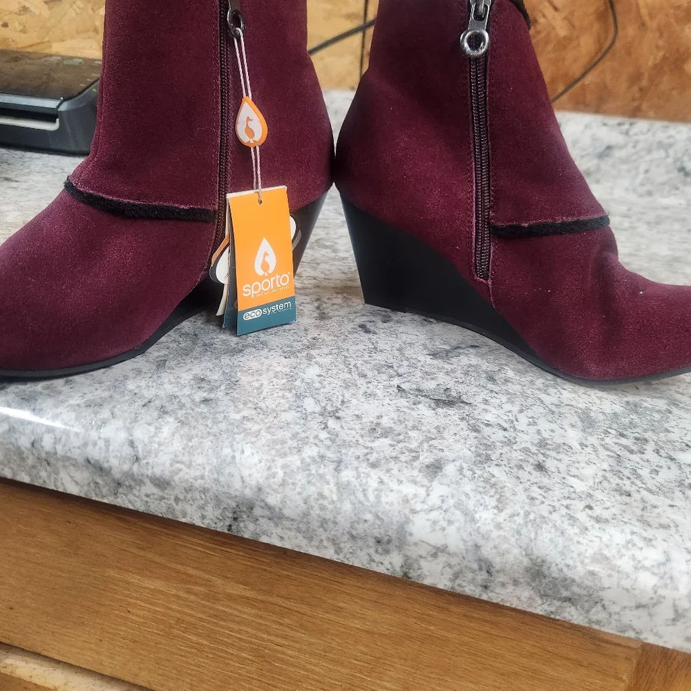 NWT Sporto heeled booties